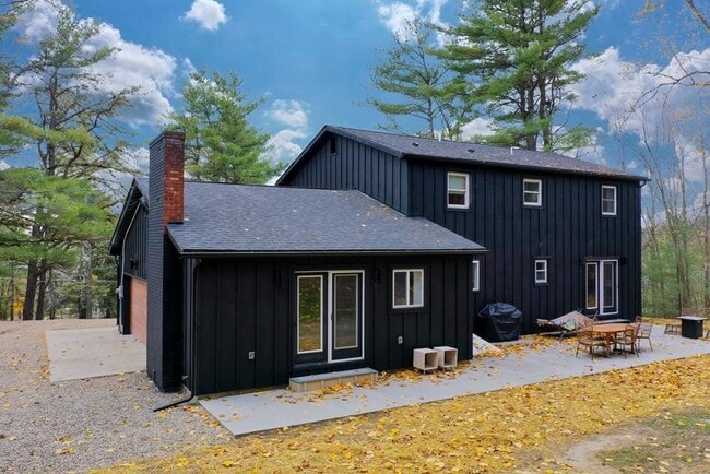 property at 11833 Overlook Dr