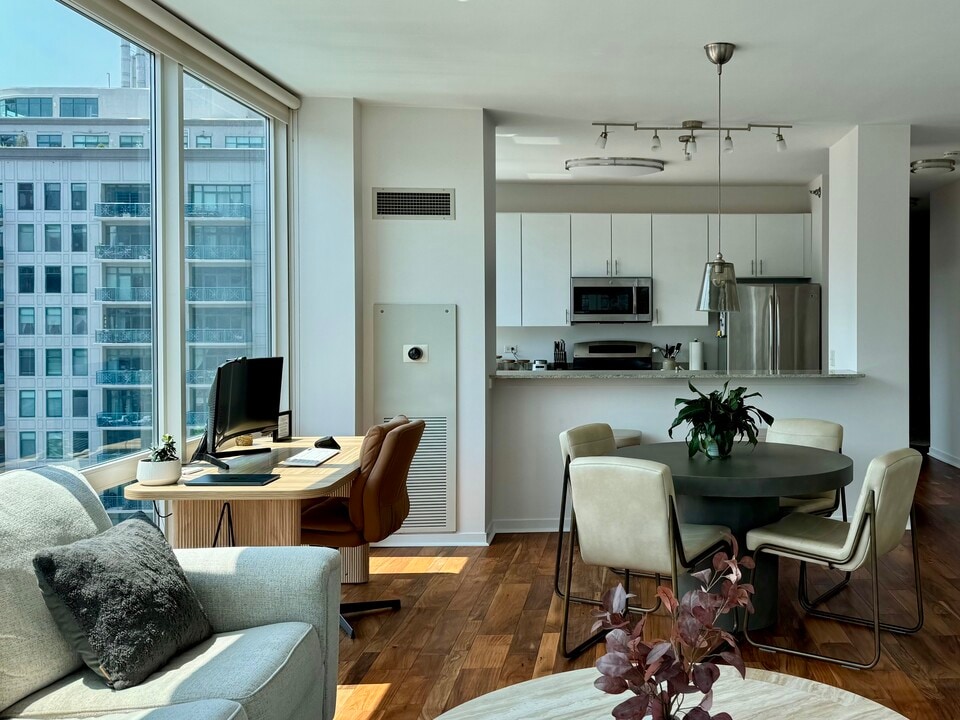 757 N Orleans St, Unit 1206 in Chicago, IL - Foto de edificio