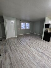 209 W Green St, Unit 209 in Savoy, IL - Building Photo - Building Photo