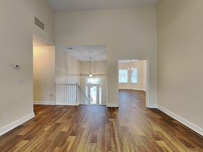 92 Pulaski Ave in Hampton, GA - Foto de edificio - Building Photo