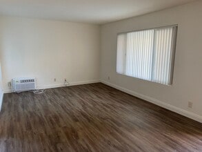 2680 Phipps Ave in Simi Valley, CA - Building Photo - Building Photo