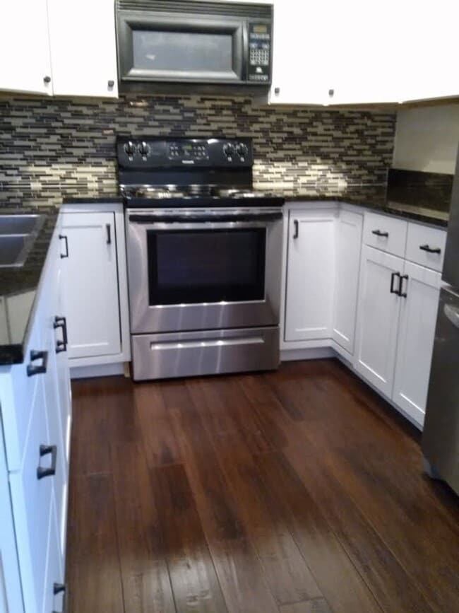 property at 601 Riverhill Cir