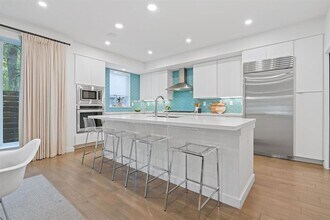 609 W Lynn St in Austin, TX - Building Photo - Building Photo