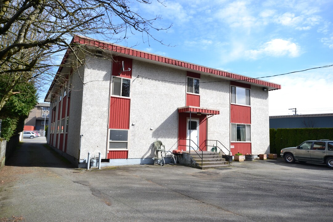 45680-45680 Hodgins Ave in Chilliwack, BC - Building Photo