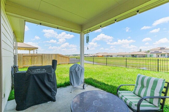 14657 E Pine Heart Dr in Conroe, TX - Foto de edificio - Building Photo