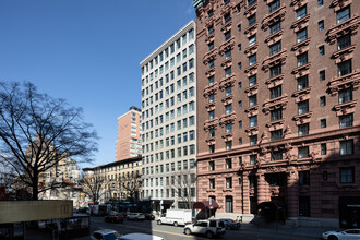 207 W 79th St in New York, NY - Building Photo - Building Photo