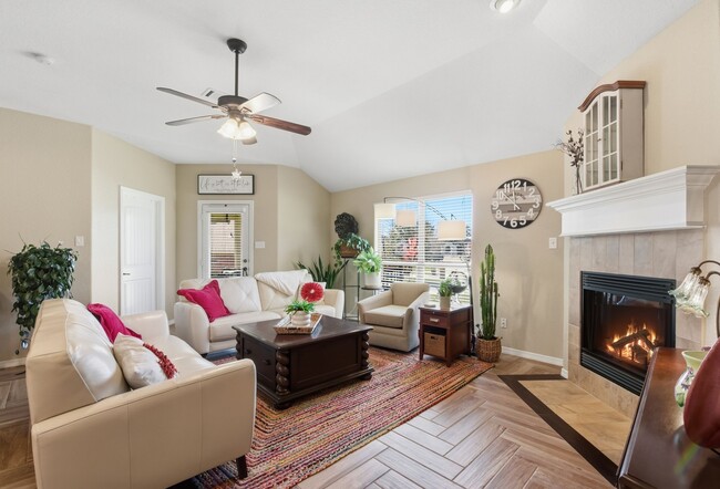 property at 102 Golfview Ct