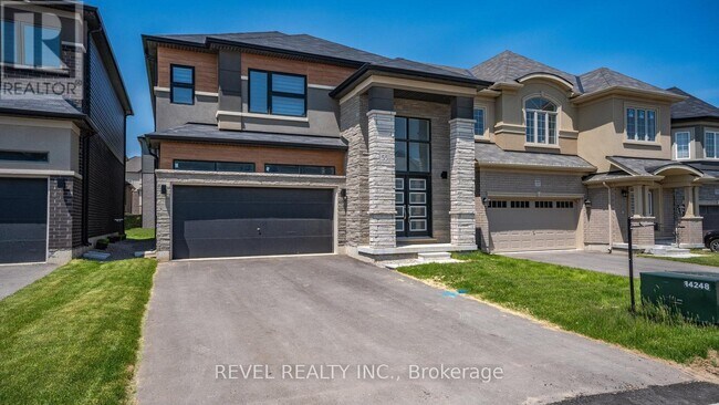 55 Hitchman St in Brant, ON - Building Photo - Building Photo