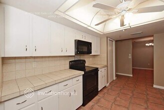 5100 Summerwood Ct in Sarasota, FL - Building Photo - Building Photo