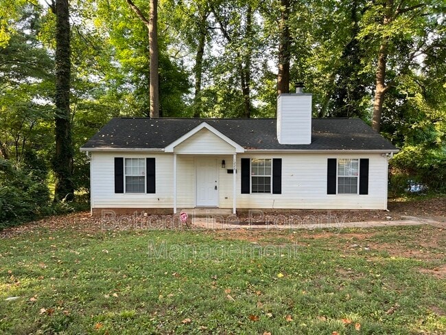 property at 1228 Woodland Dr