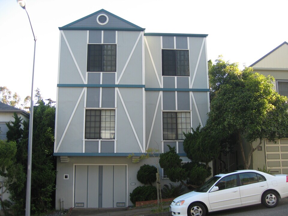 409 Dellbrook Ave in San Francisco, CA - Foto de edificio