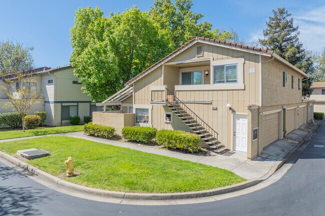 6800 Jarvis Ave in Newark, CA - Building Photo - Building Photo