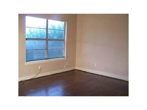 1611 Cedar St in Bastrop, TX - Building Photo - Building Photo