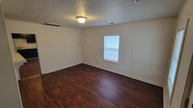 208 N Hospital St in Greenwood, SC - Building Photo - Building Photo