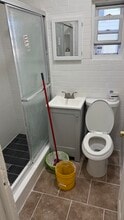 48 Greenville Ave, Unit 2nd floor in Jersey City, NJ - Building Photo - Building Photo