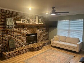 7 Shady Ln in Mary Esther, FL - Building Photo - Building Photo