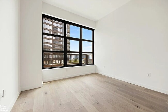 29 Huron St in Brooklyn, NY - Building Photo - Building Photo