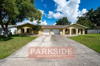 122 Landmark St in Deltona, FL - Building Photo - Building Photo