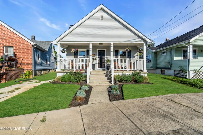 210 Union Ave in Neptune City, NJ - Building Photo - Building Photo