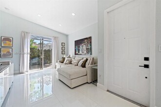 18755 SW 27th Ct in Miramar, FL - Building Photo - Building Photo