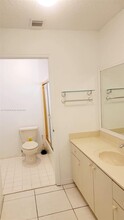 2461 W 76th St-Unit -205 in Hialeah, FL - Building Photo - Building Photo