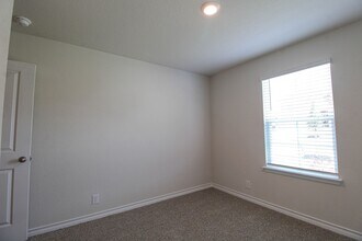 21143 Gravel St in San Antonio, TX - Building Photo - Building Photo
