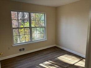 51 Winding Hill Dr in Hackettstown, NJ - Building Photo - Building Photo