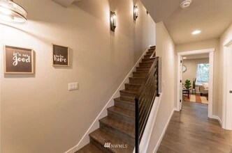 11031 14th Pl SE, Unit A in Lake Stevens, WA - Foto de edificio - Building Photo