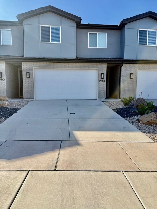 3966 Razor Dr in Washington, UT - Building Photo - Building Photo