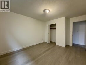 9580 Blundell Rd in Richmond, BC - Building Photo - Building Photo