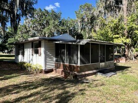 7955 Elliott Rd in Sebring, FL - Building Photo