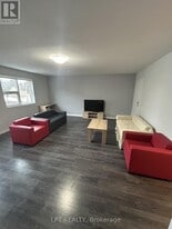 338 Albert St in Waterloo, ON - Building Photo