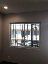 11730 S Vermont Ave in Los Angeles, CA - Building Photo - Building Photo