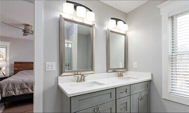 19 Bryant St in Asheville, NC - Building Photo - Building Photo