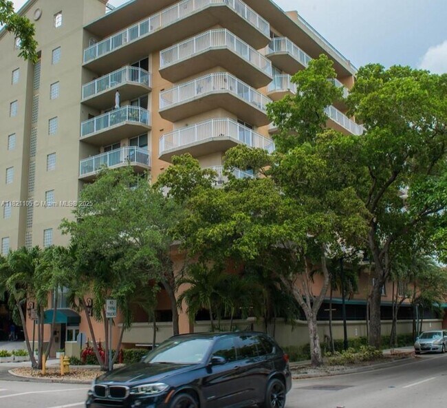 1650 Coral Wy in Coral Gables, FL - Building Photo - Building Photo