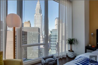 East 44th Street, Unit 39E in New York, NY - Foto de edificio - Building Photo