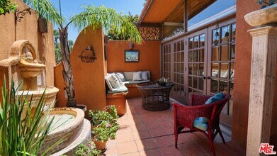 5803 Wooster Ave in Los Angeles, CA - Building Photo - Building Photo