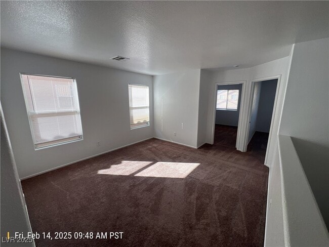 property at 7464 Edgecove Ct