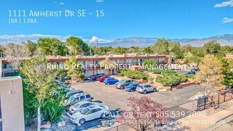 1111 Amherst Dr SE in Albuquerque, NM - Building Photo