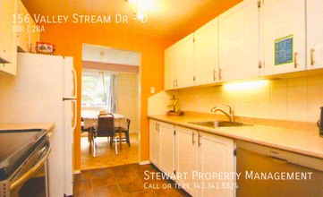 156 Valley Stream Dr in Ottawa, ON - Building Photo - Building Photo