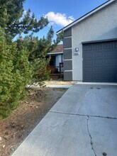 18122 Lake Hills Ct in Reno, NV - Building Photo - Building Photo