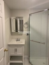 614 Massachusetts Ave, Unit 1 in Boston, MA - Foto de edificio - Building Photo