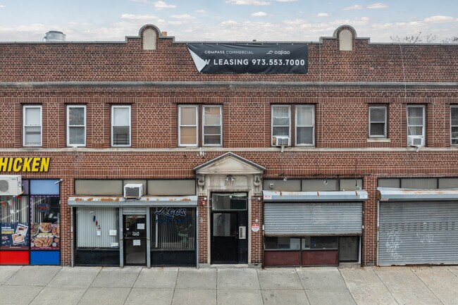 210 Springdale Ave in East Orange, NJ - Building Photo - Building Photo