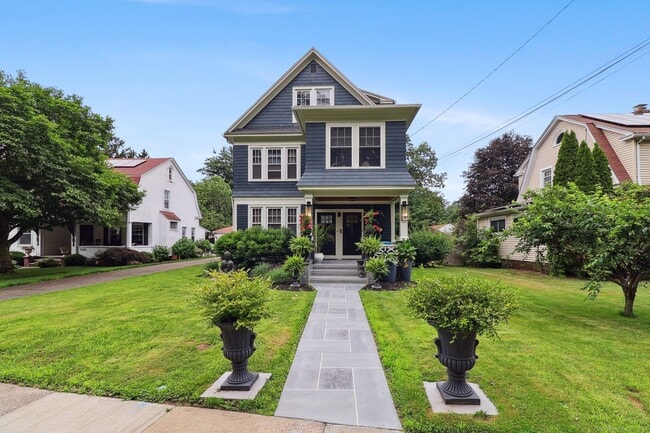 property at 1586 Whitney Ave