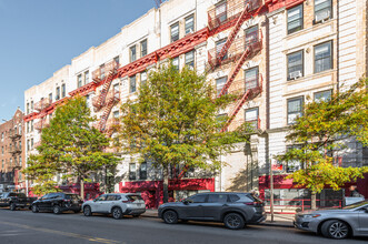 623 Metropolitan Ave in Brooklyn, NY - Building Photo - Building Photo