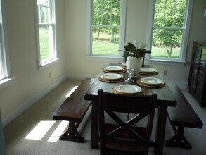 10012 Hollow Rd SW in Pataskala, OH - Building Photo - Building Photo