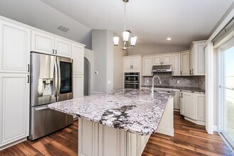 1048 Brenton Leaf Dr in Ruskin, FL - Building Photo - Building Photo