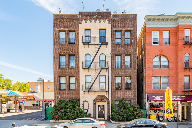 1917 Cropsey Avenue in Brooklyn, NY - Foto de edificio - Building Photo