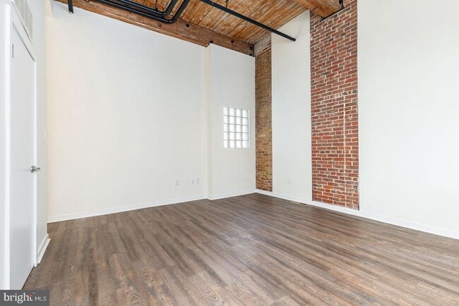 property at 303 Vine St