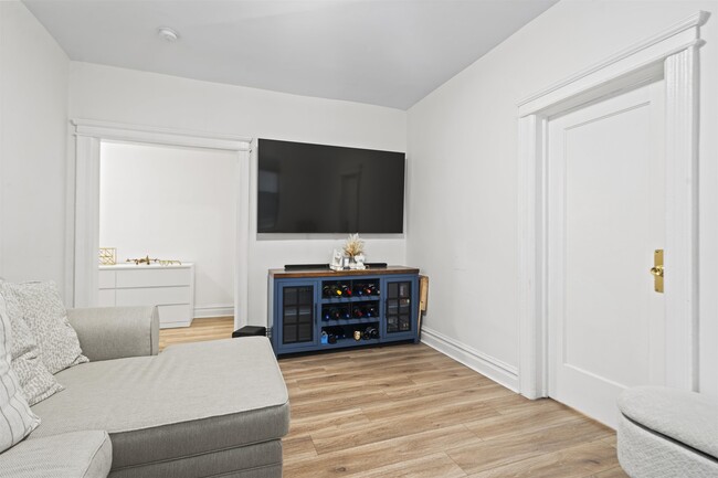 6601 Broadway in West New York, NJ - Building Photo - Building Photo